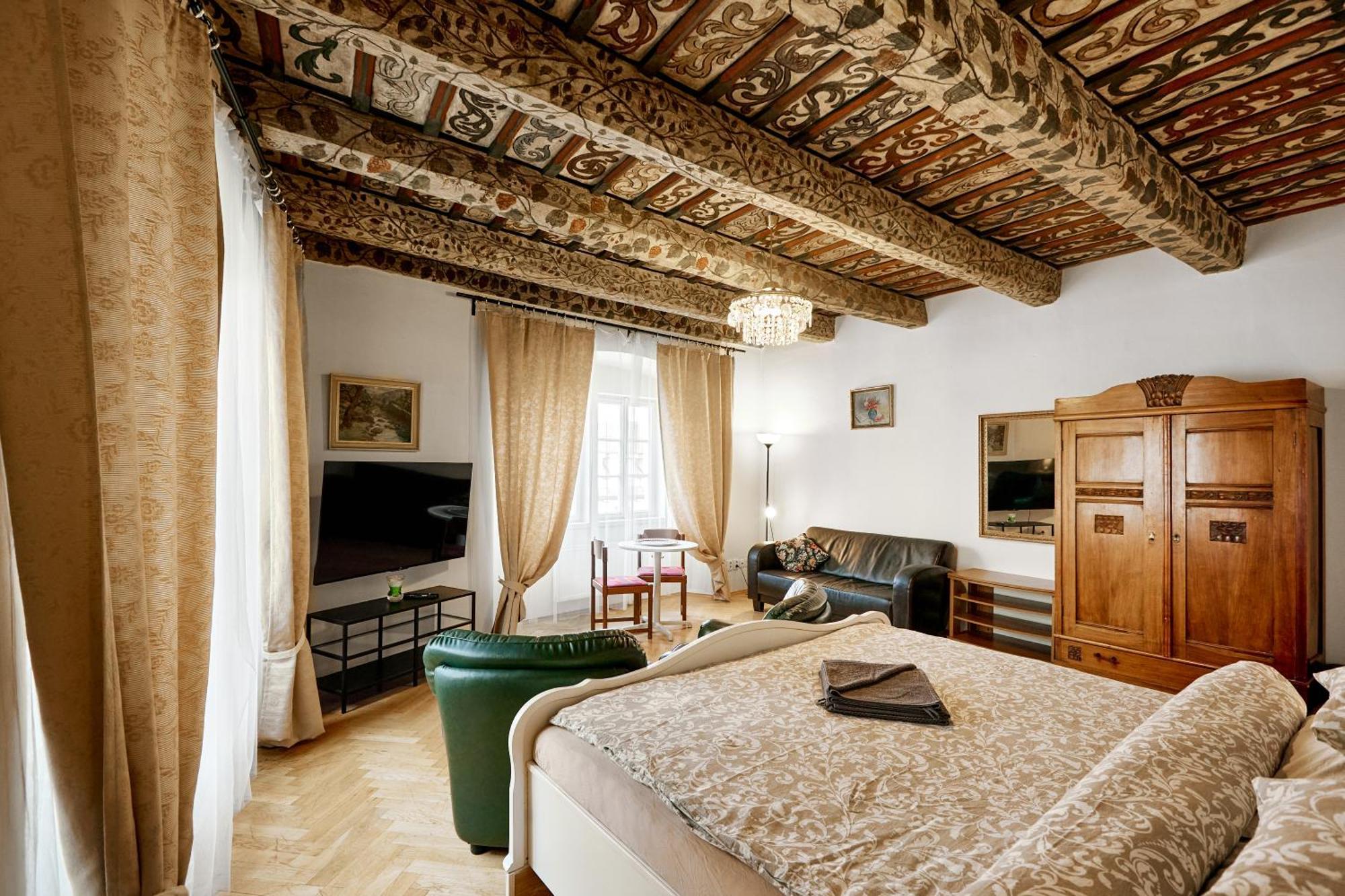 At The Blue Lion & Parking Assistance Apartment Prague Exterior photo